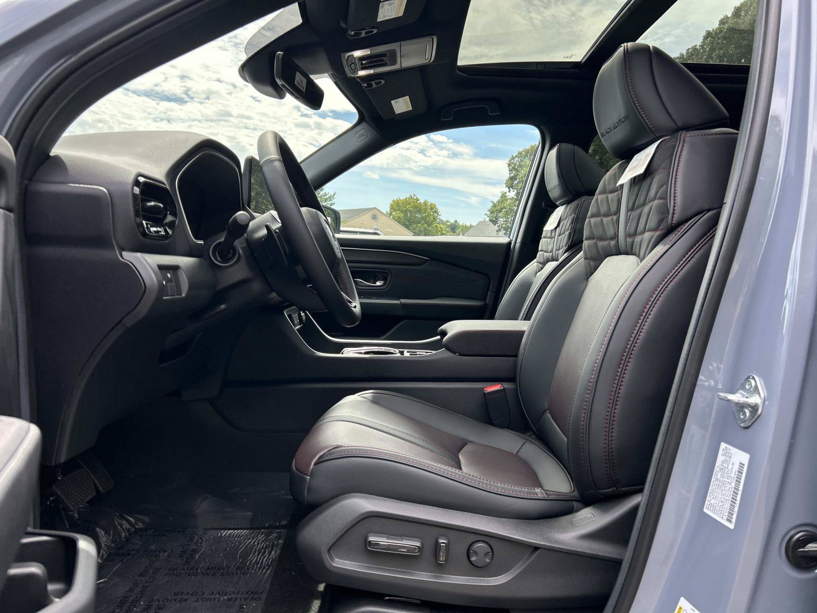 New 2026 Honda Pilot Black Edition image 10