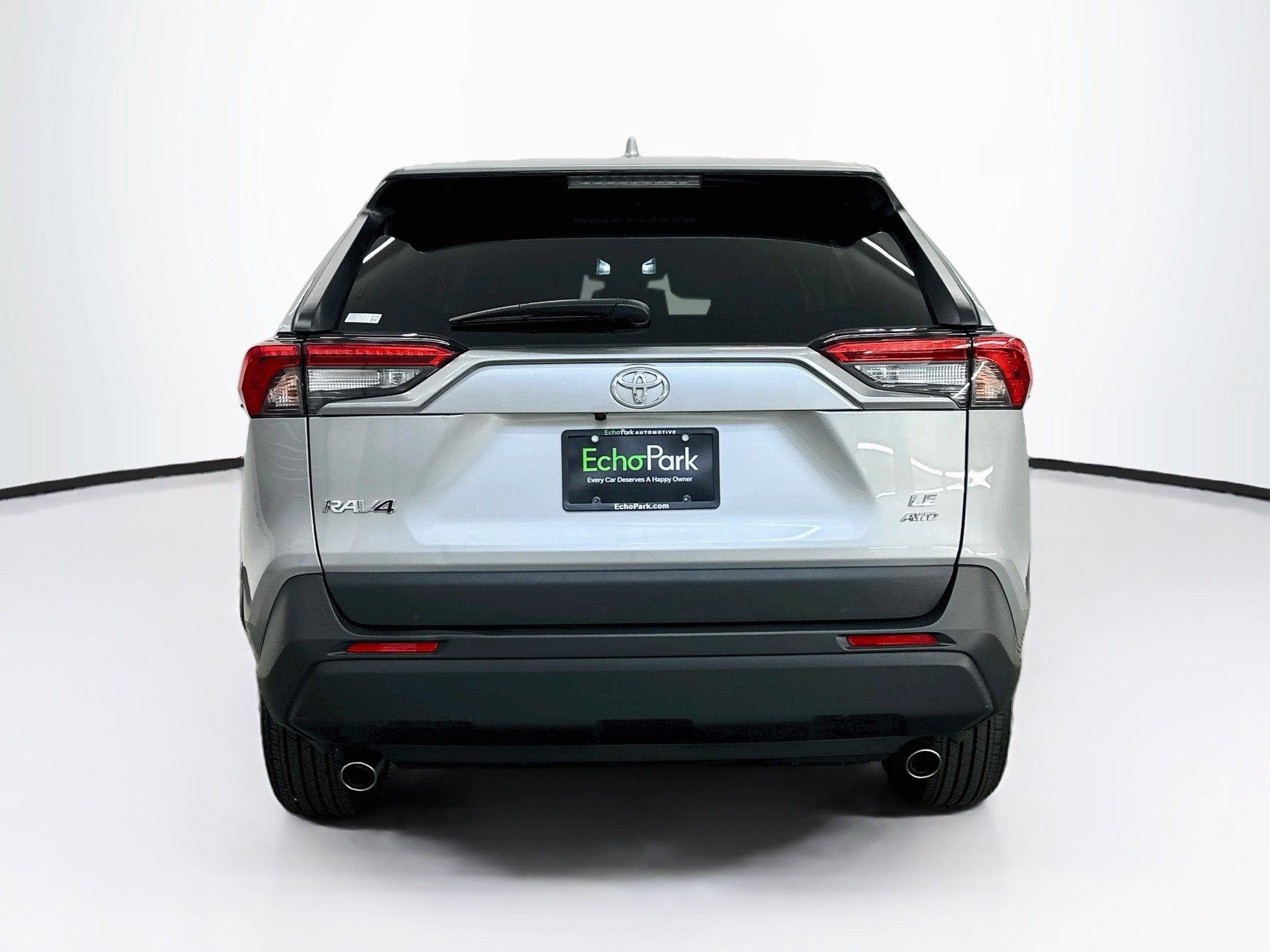 Used 2025 Toyota RAV4 LE AWD/4WD image 7