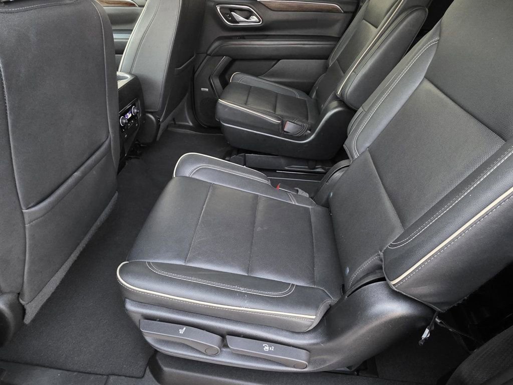 Used 2022 Chevrolet Suburban Premier RWD image 8