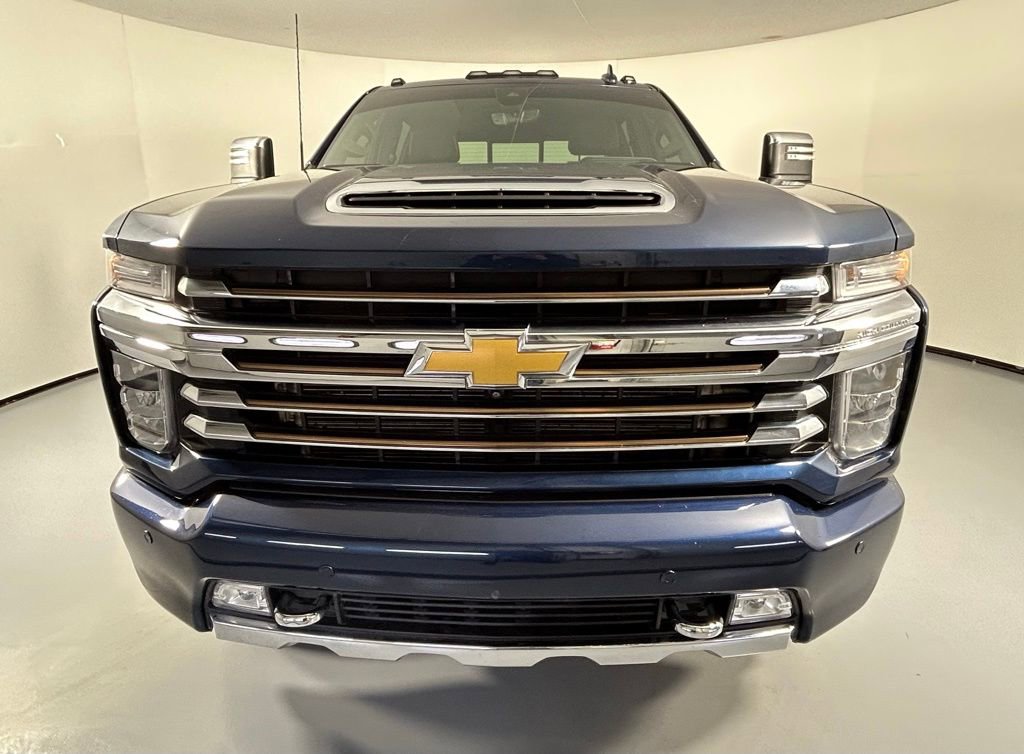 Used 2023 Chevrolet Silverado 3500 High Country image 2