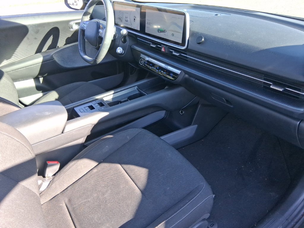 Used 2023 Hyundai Ioniq 6 SE RWD image 15