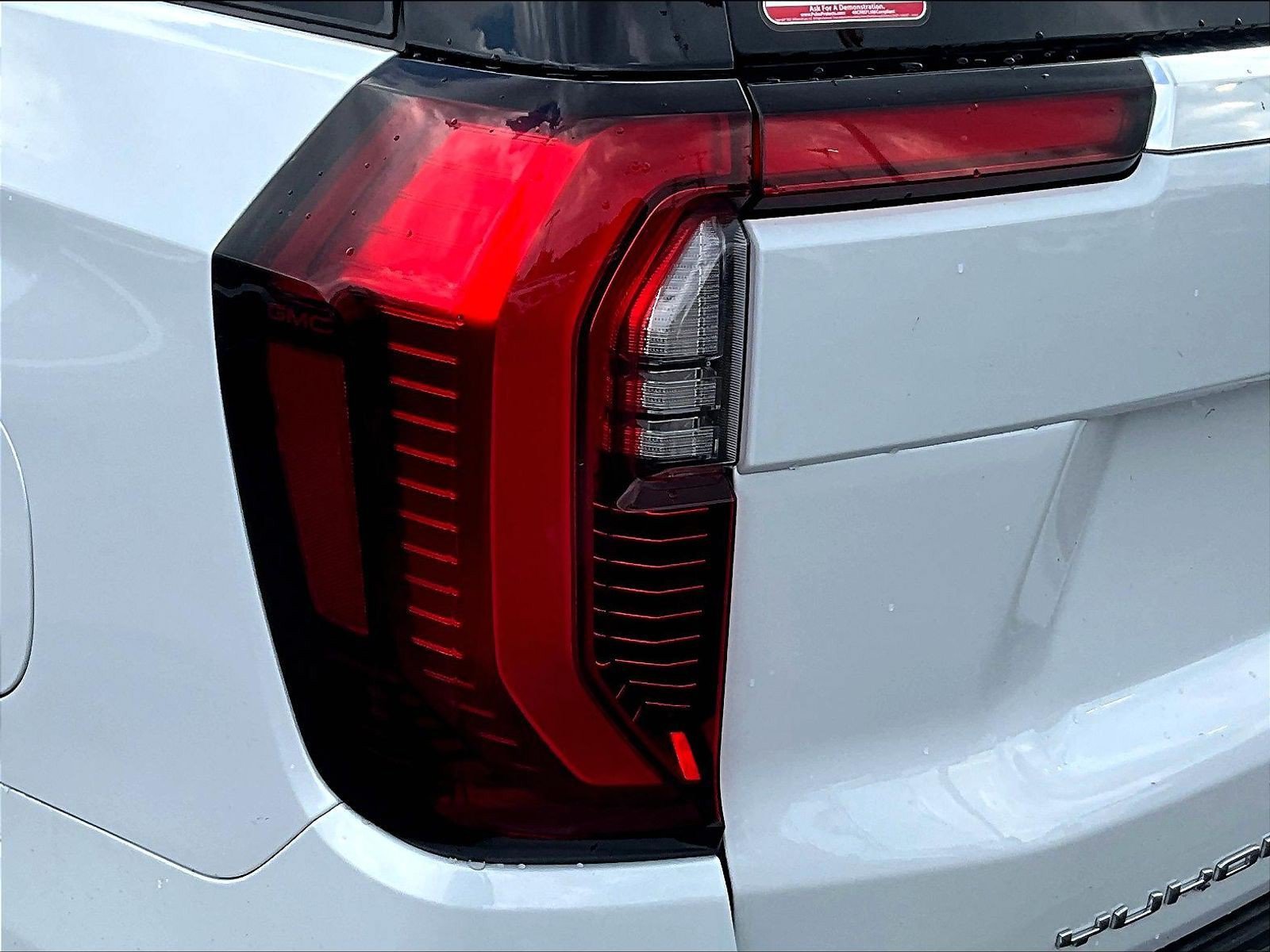 New 2026 GMC Yukon XL Denali w/ Denali Reserve Package AWD/4WD image 15