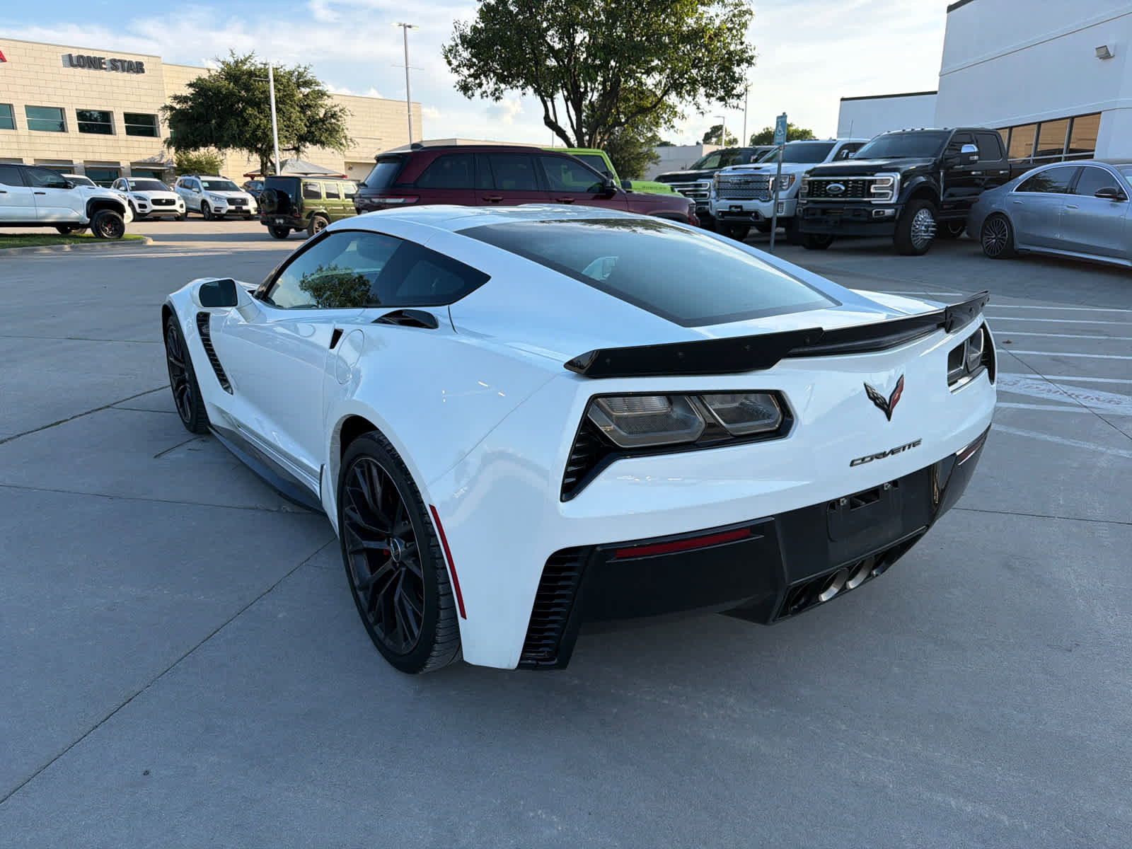 Used 2017 Chevrolet Corvette Z06 RWD image 4