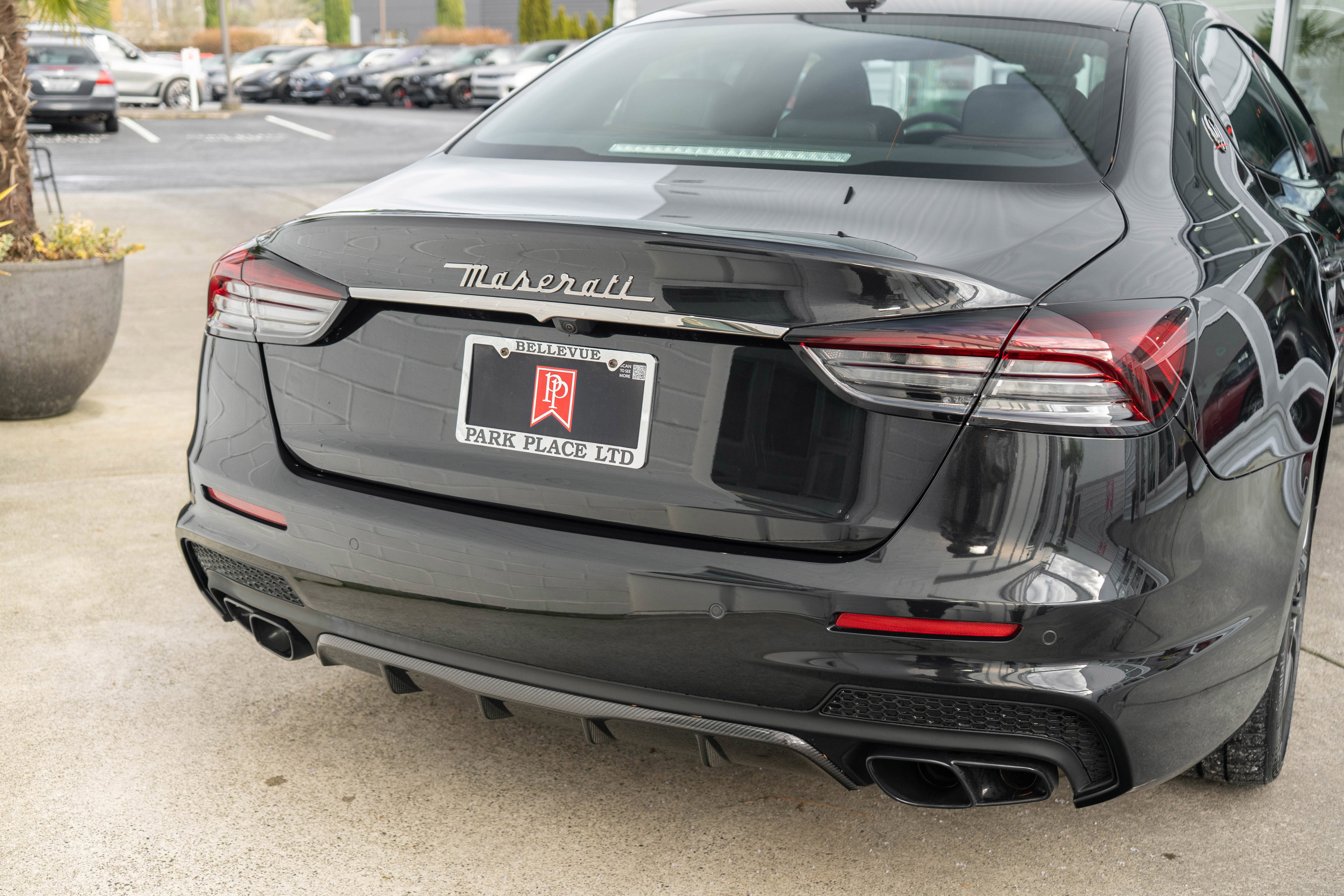 Used 2021 Maserati Quattroporte Trofeo RWD image 6