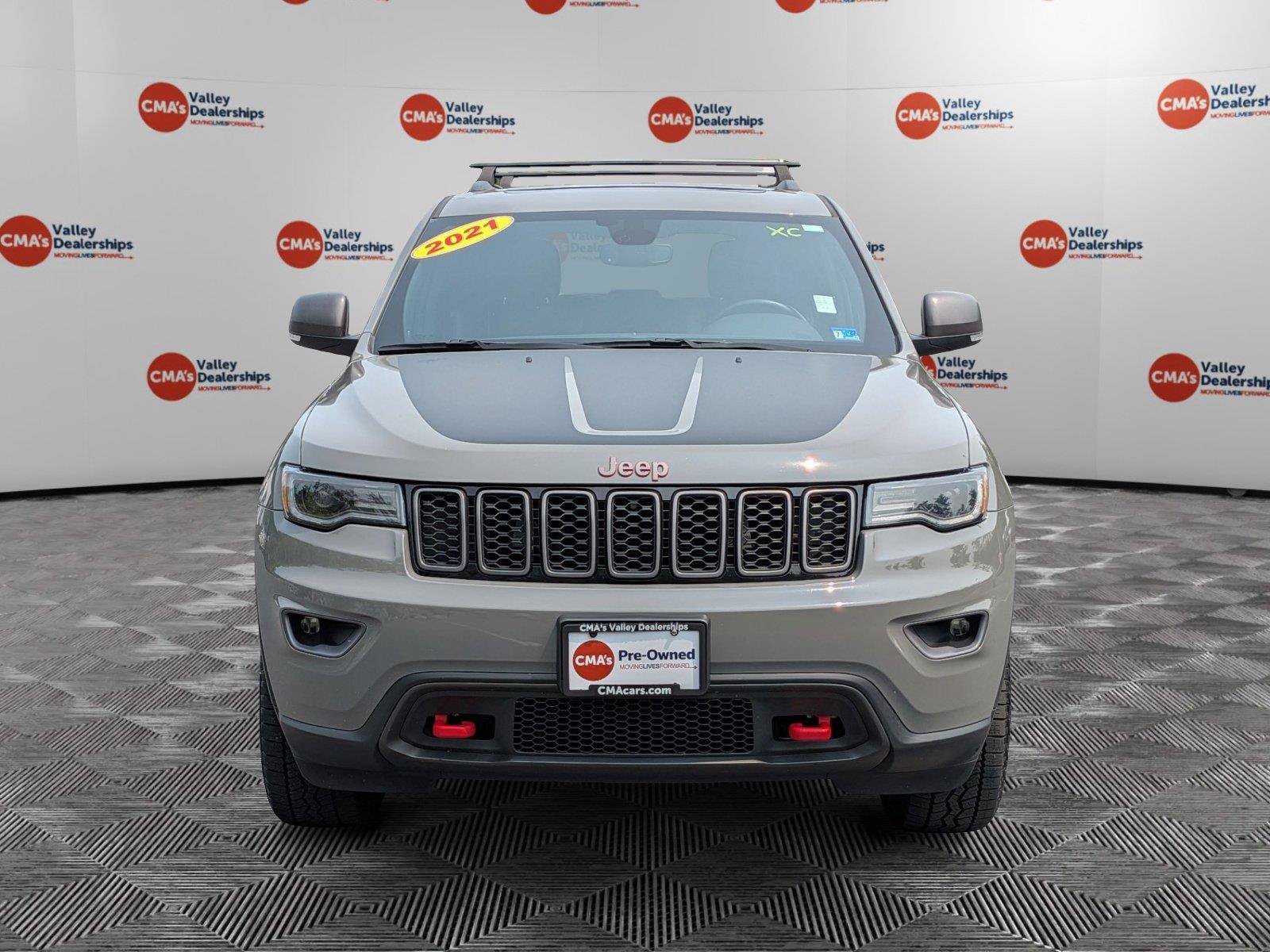Certified 2021 Jeep Grand Cherokee Trailhawk w/ Trailhawk Luxury Group AWD/4WD image 2