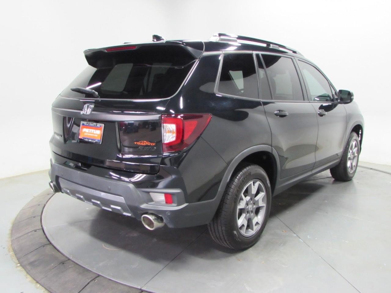 Used 2023 Honda Passport TrailSport image 7