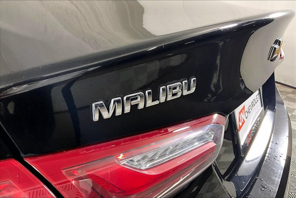 Used 2020 Chevrolet Malibu LT FWD image 30