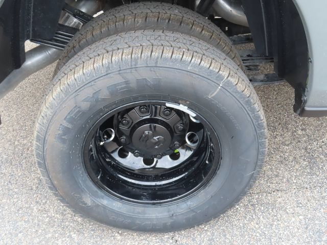 New 2026 RAM 3500 Big Horn AWD/4WD image 15