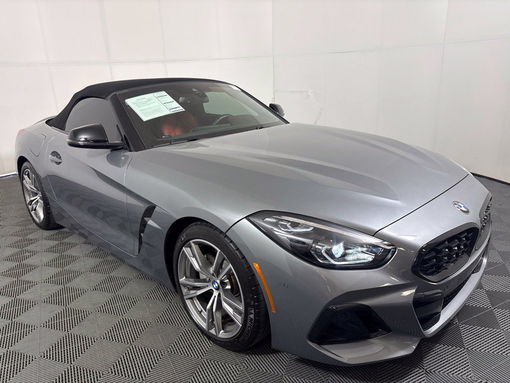 Certified 2024 BMW Z4 sDrive30i w/ Premium Package RWD image 4