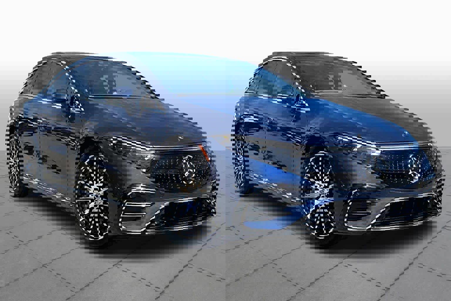 Used 2023 Mercedes-Benz EQS 580 EQS 580 image 2