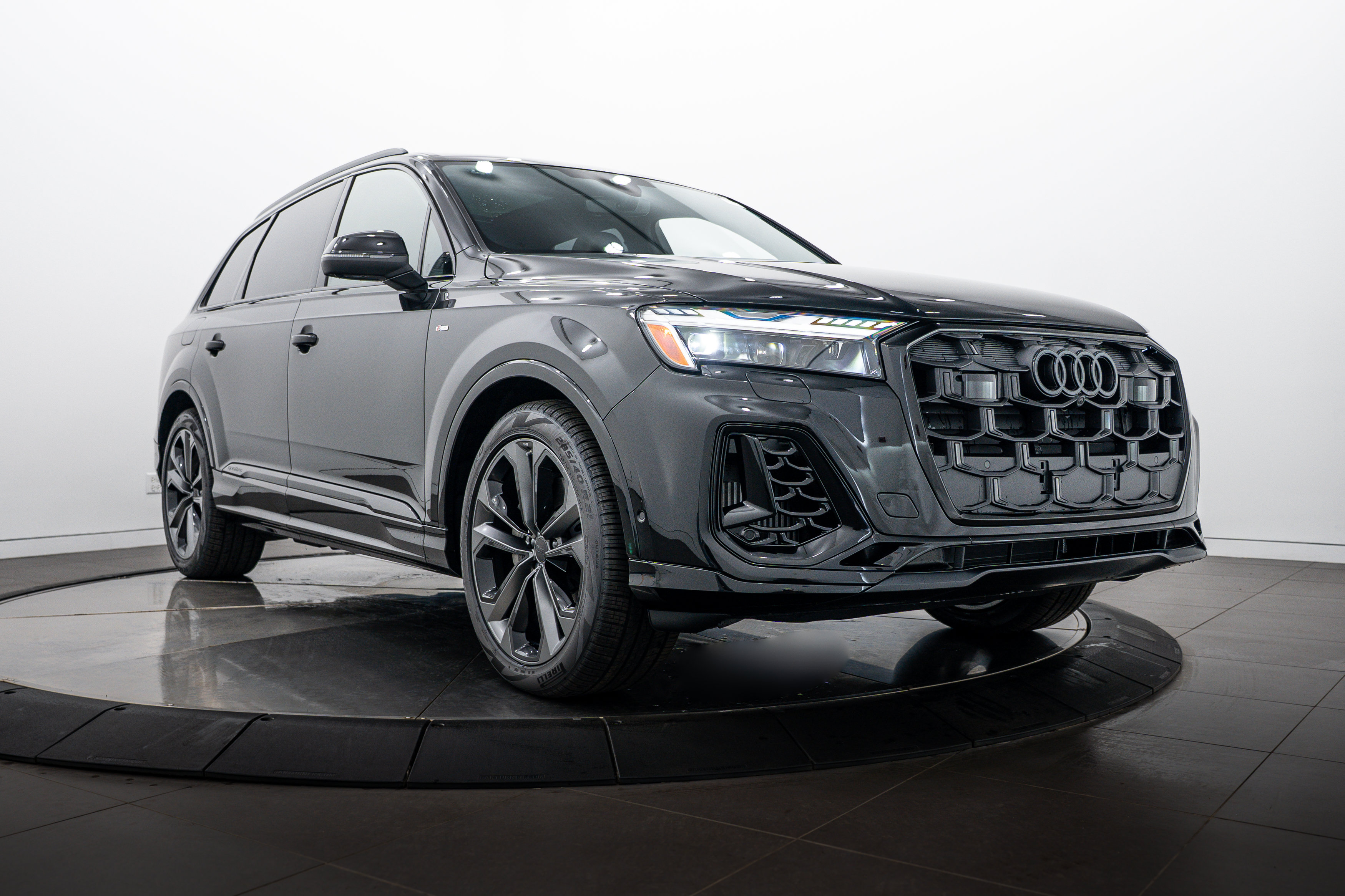 New 2026 Audi Q7 3.0T Prestige