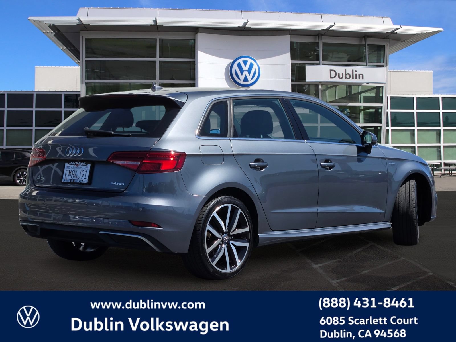 Used 2018 Audi A3 e-tron Premium Plus w/ Technology Package FWD image 4