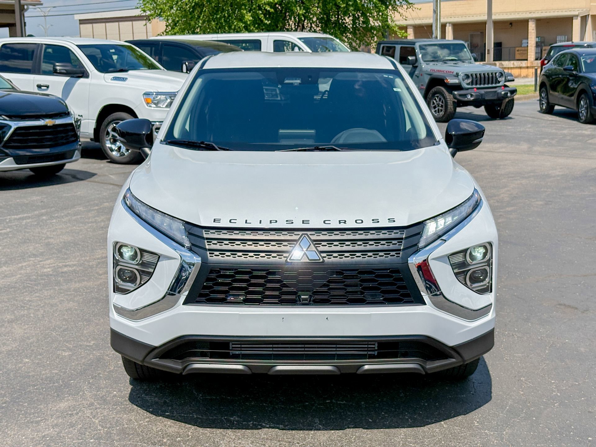 Used 2023 Mitsubishi Eclipse Cross LE AWD/4WD image 4