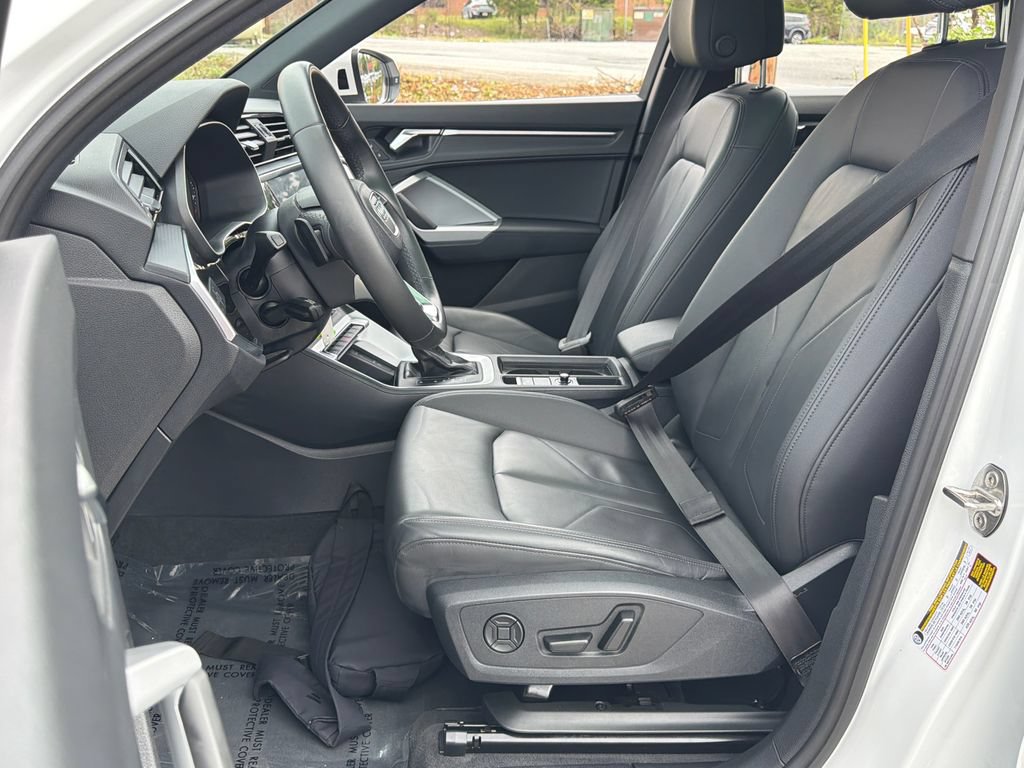Used 2025 Audi Q3 2.0T Premium AWD/4WD image 28