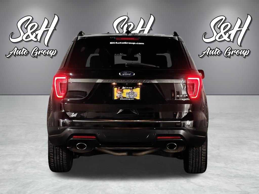 Used 2018 Ford Explorer XLT w/ XLT Appearance Package image 26
