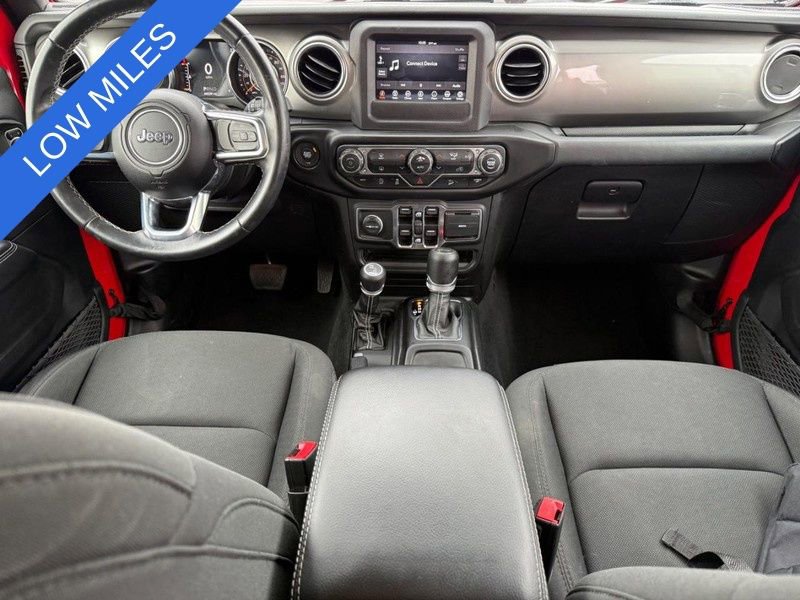 Used 2020 Jeep Wrangler Unlimited Sahara image 12