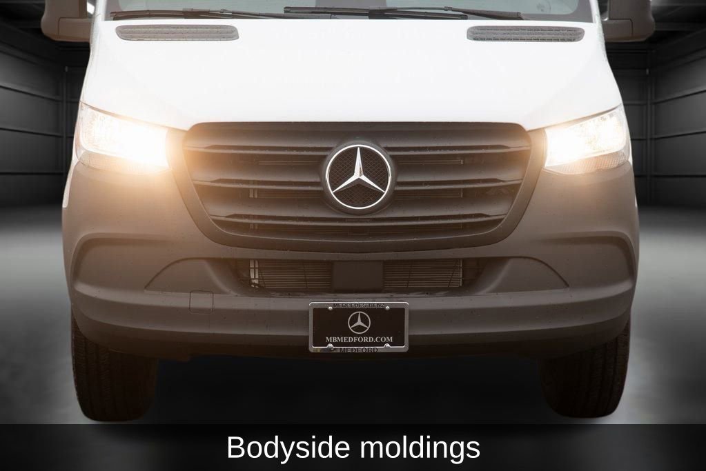 Used 2025 Mercedes-Benz Sprinter 2500 image 16