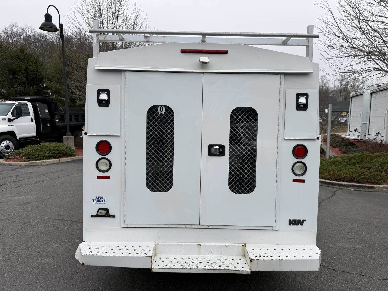 Used 2018 Ford Transit 350 138 w/ Interior Upgrade Package image 4