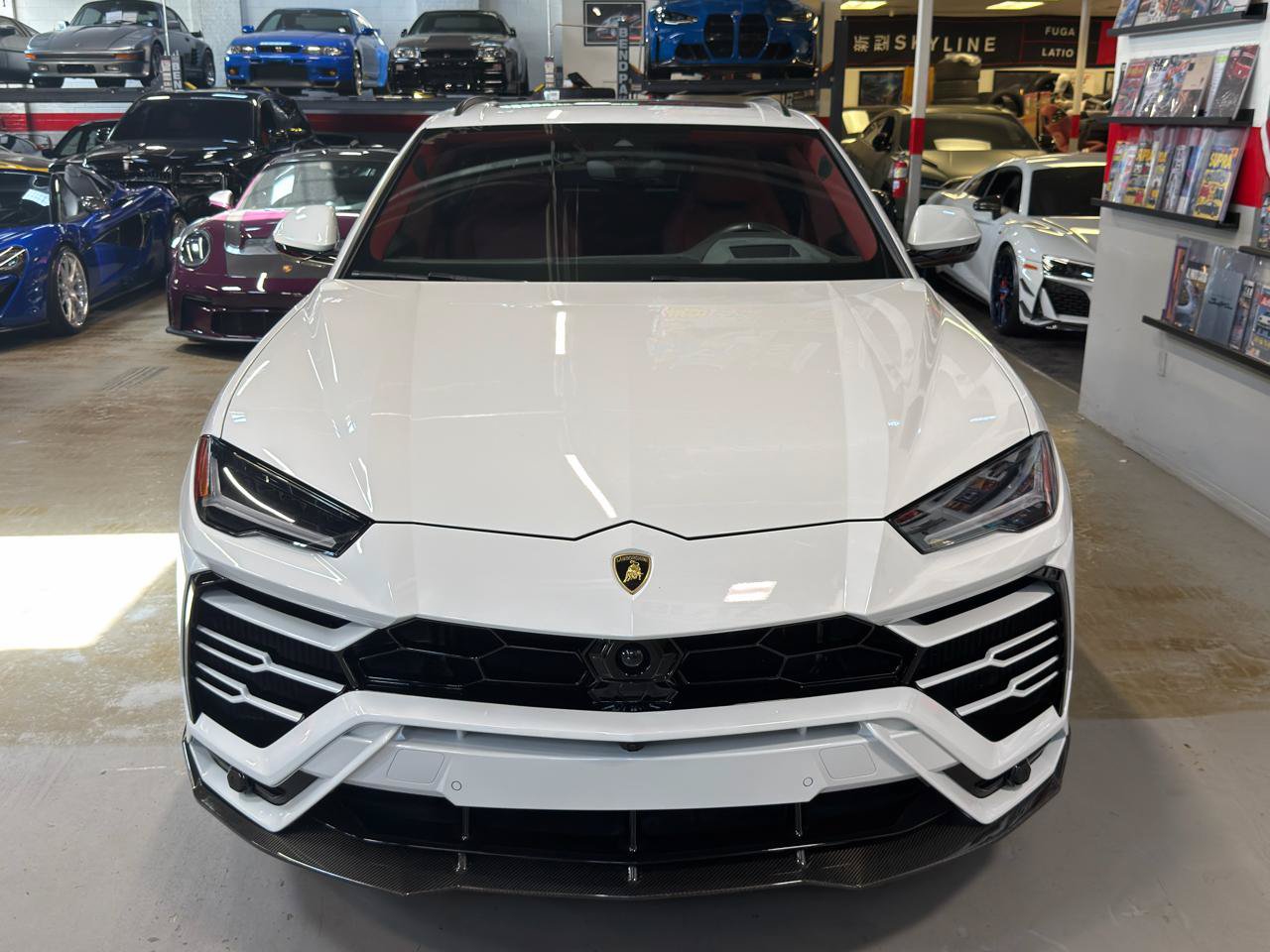 Used 2020 Lamborghini Urus AWD/4WD image 3