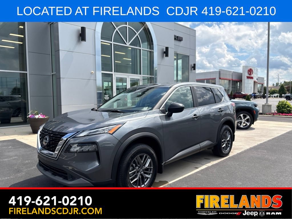 Used 2023 Nissan Rogue S AWD/4WD image 1