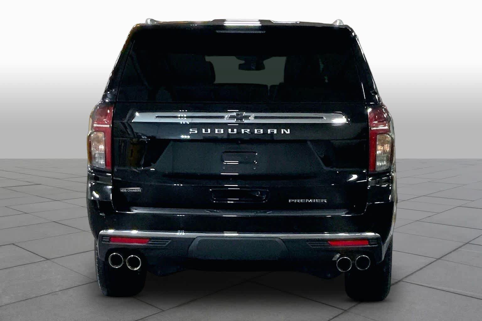 Used 2023 Chevrolet Suburban Premier w/ Max Trailering Package AWD/4WD image 5