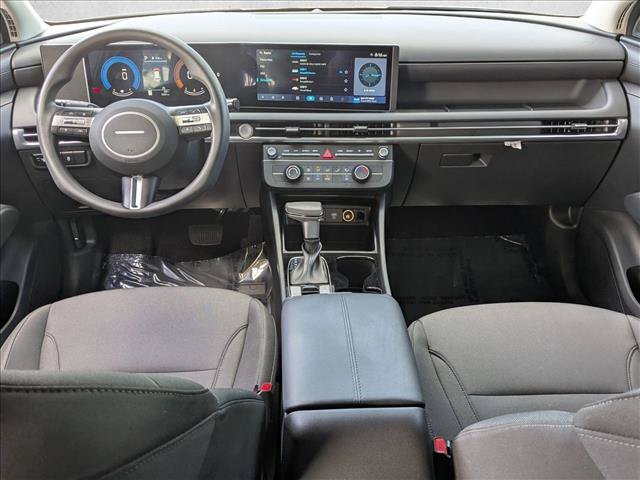 Used 2025 Hyundai Tucson SE FWD image 17