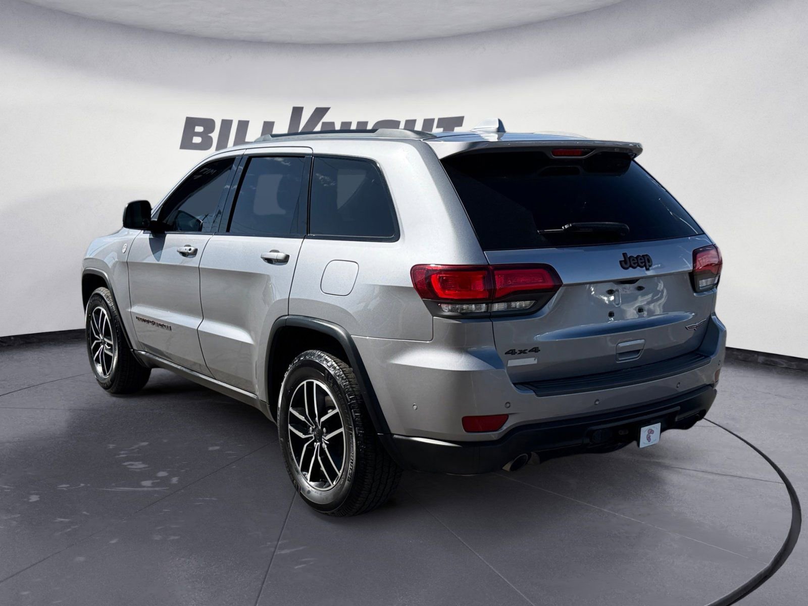 Used 2021 Jeep Grand Cherokee Trailhawk w/ Trailhawk Luxury Group image 3