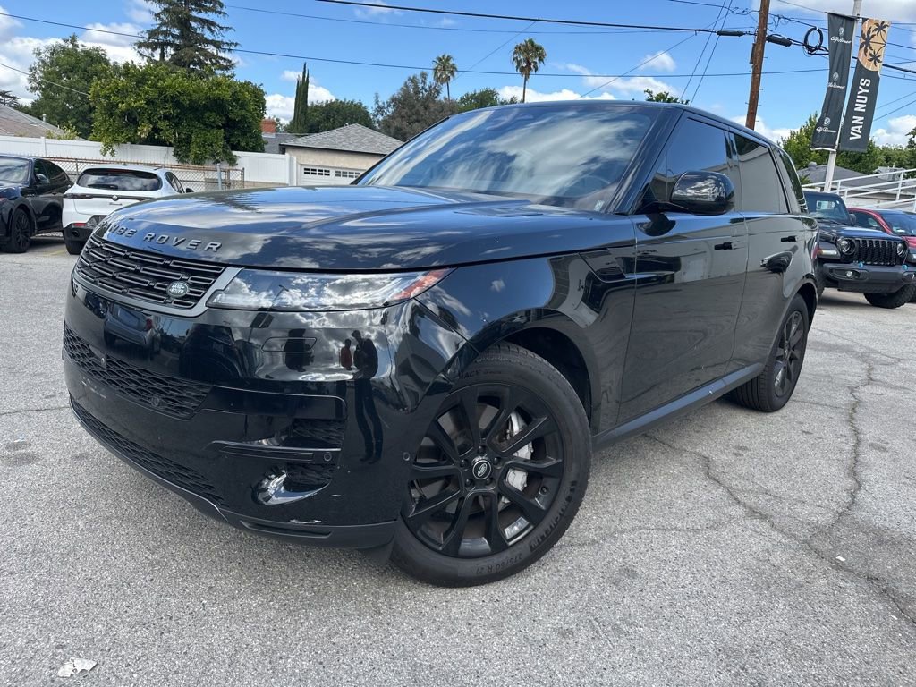 Used 2024 Land Rover Range Rover Sport SE AWD/4WD image 3