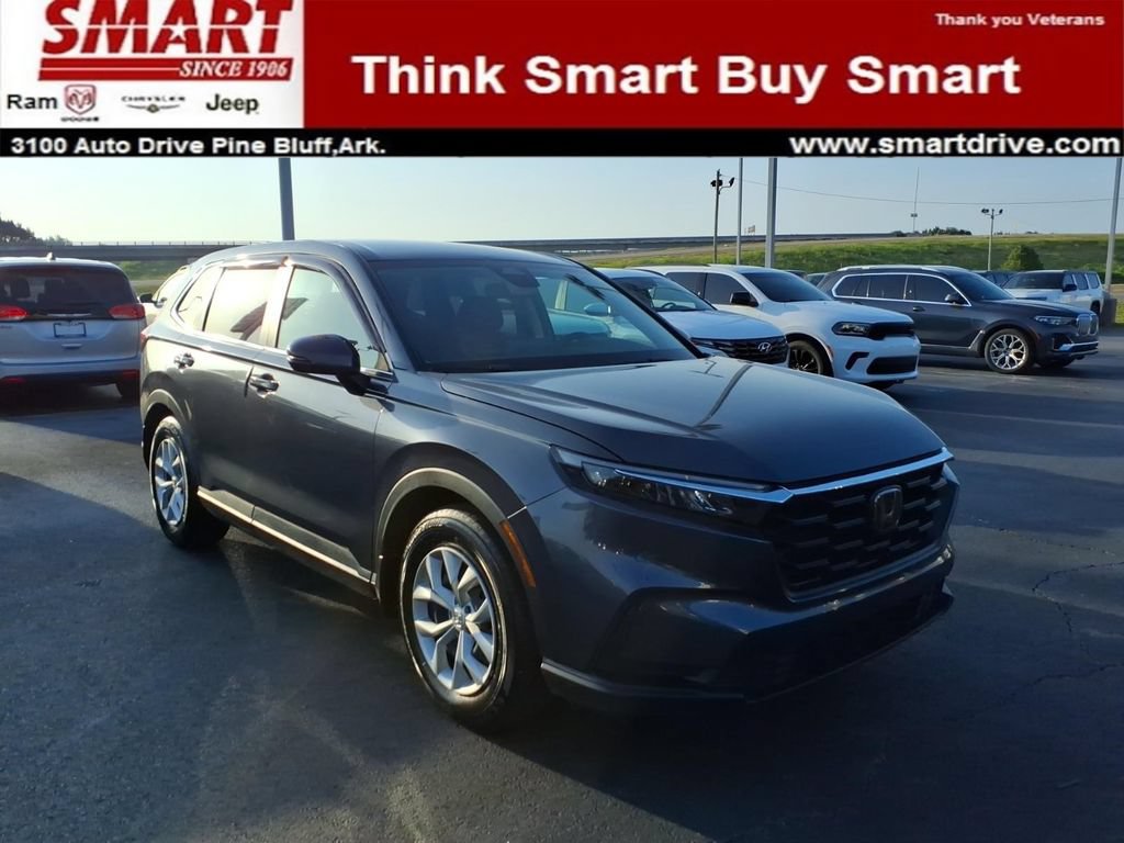 Used 2025 Honda CR-V LX image 1