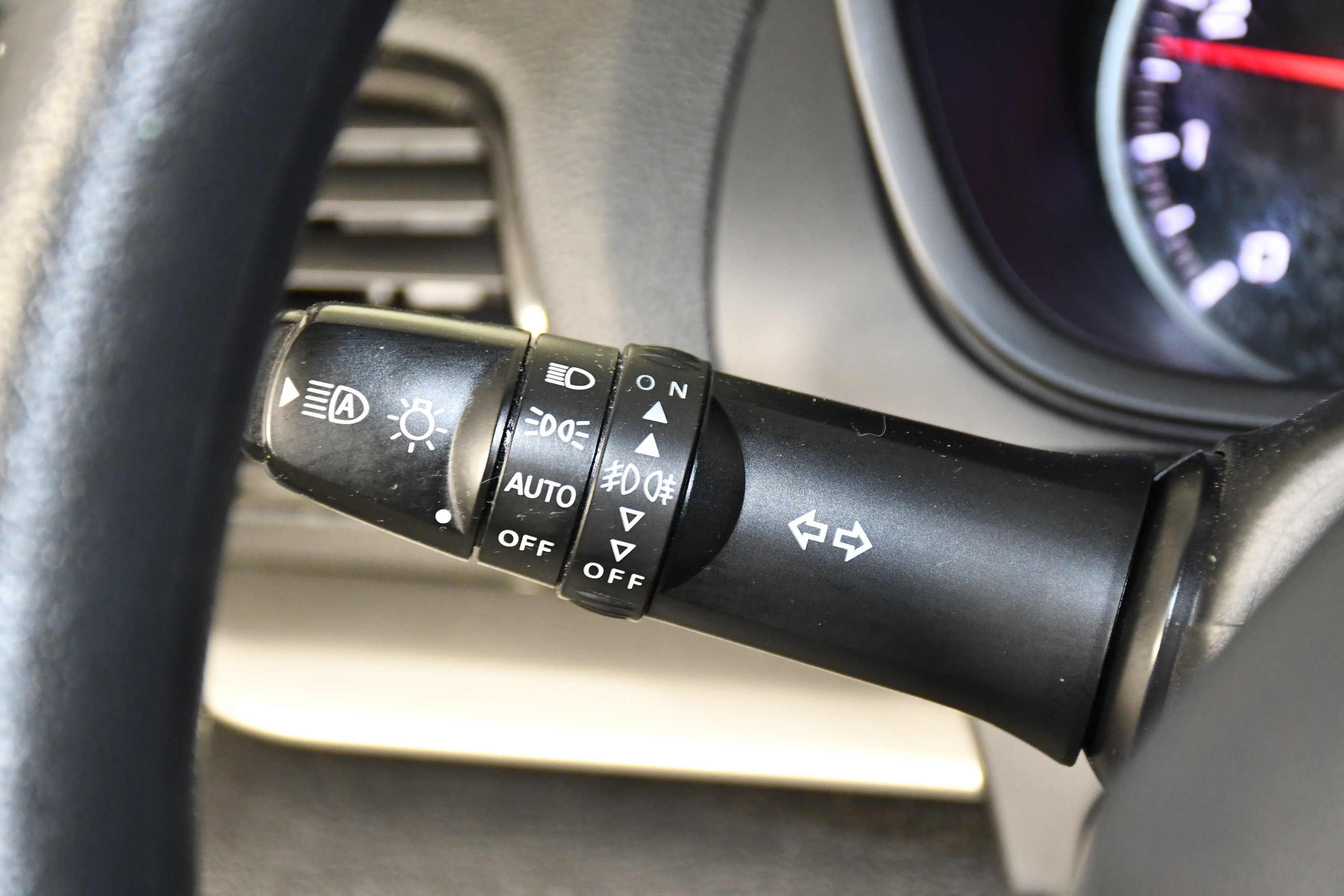 Used 2022 Mitsubishi Eclipse Cross LE image 22