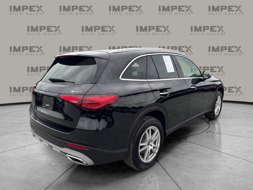 Used 2023 Mercedes-Benz GLC 300 4MATIC image 5