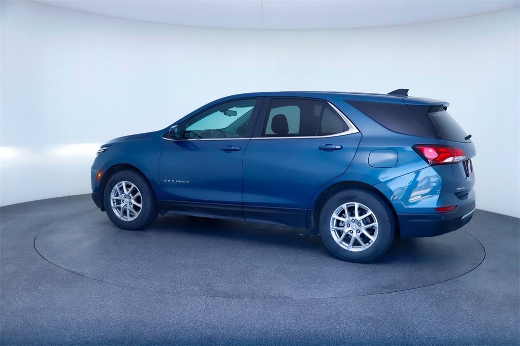 Used 2024 Chevrolet Equinox LT image 3