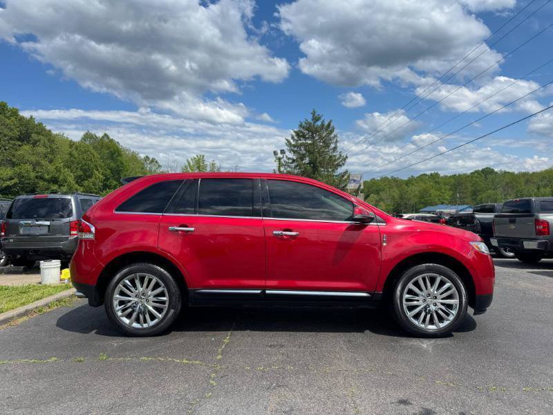 Used 2012 Lincoln MKX AWD image 4