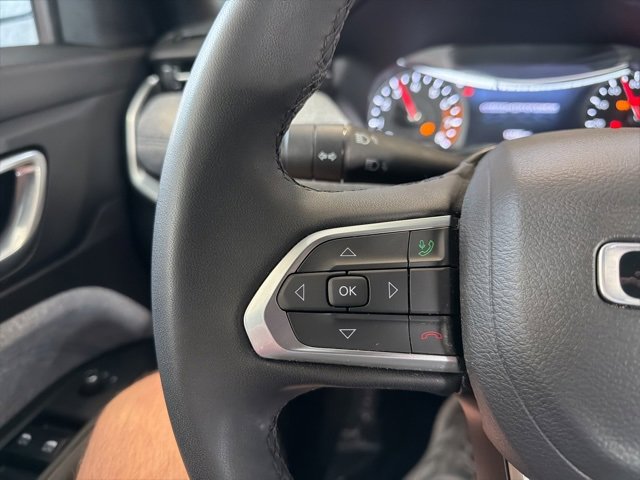 Used 2024 Jeep Compass Latitude w/ Sun and Sound Group image 22