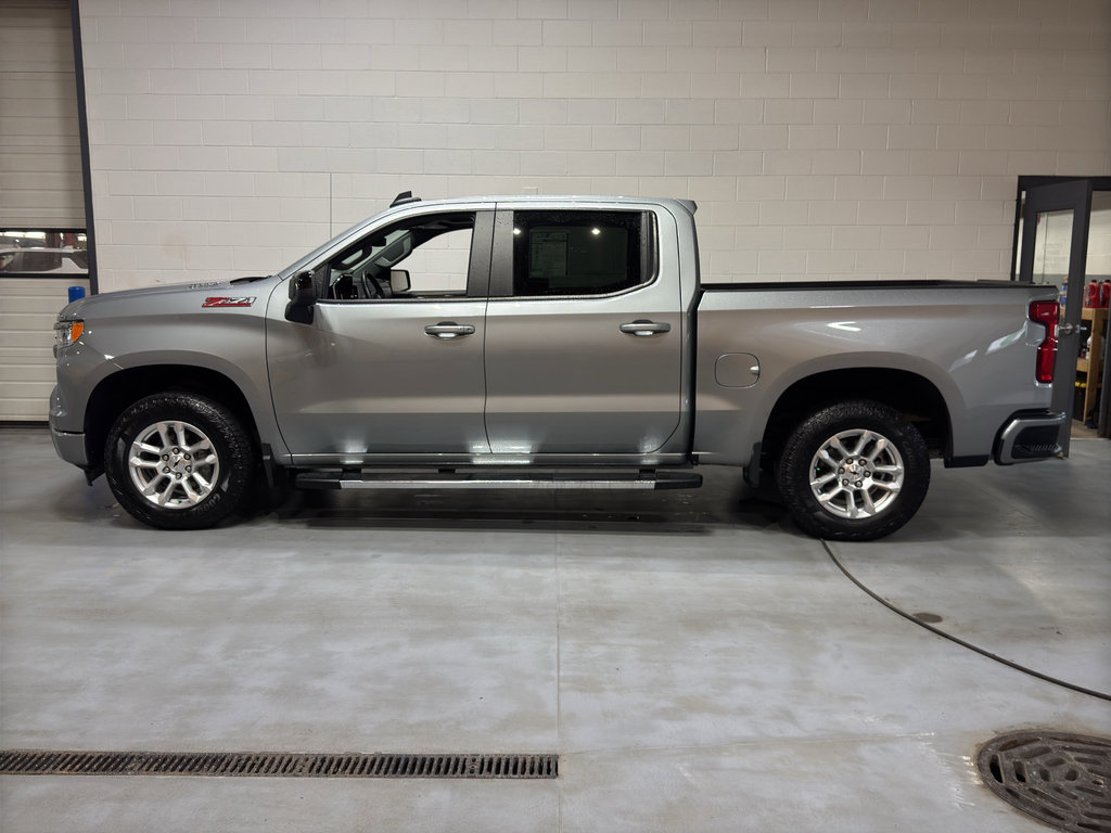 Used 2025 Chevrolet Silverado 1500 RST w/ Convenience Package II AWD/4WD image 2