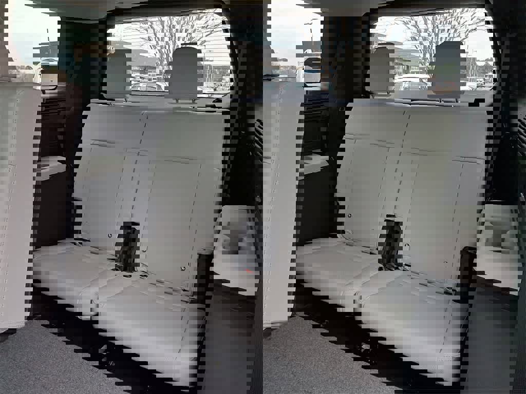 New 2026 Hyundai Santa Fe SEL image 9