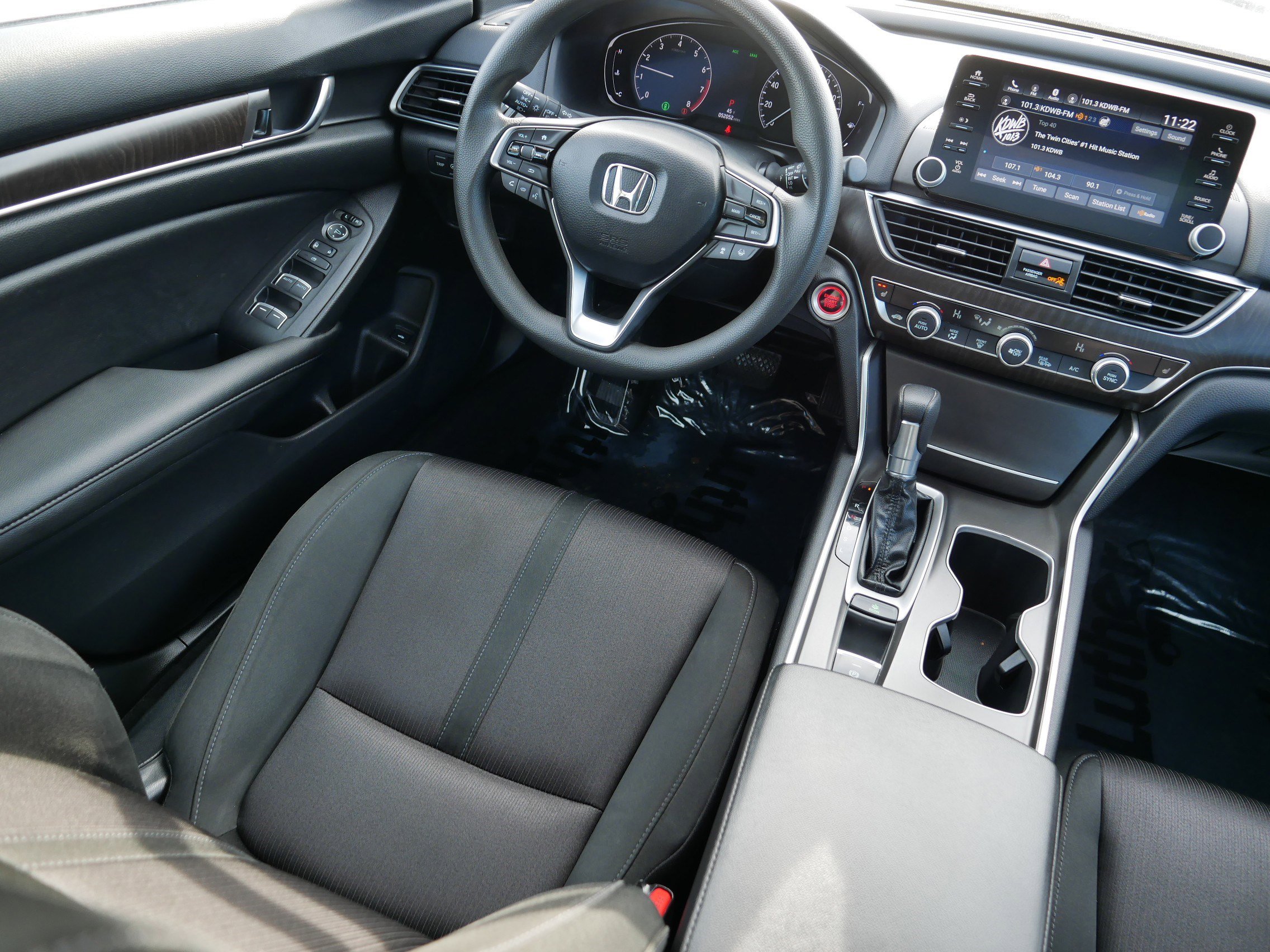 Used 2020 Honda Accord EX image 9