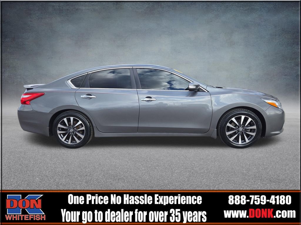 Used 2016 Nissan Altima 2.5 SV w/ Convenience Package image 9