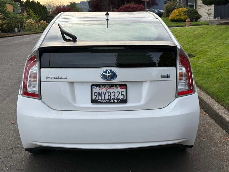 Used 2013 Toyota Prius Two FWD image 5