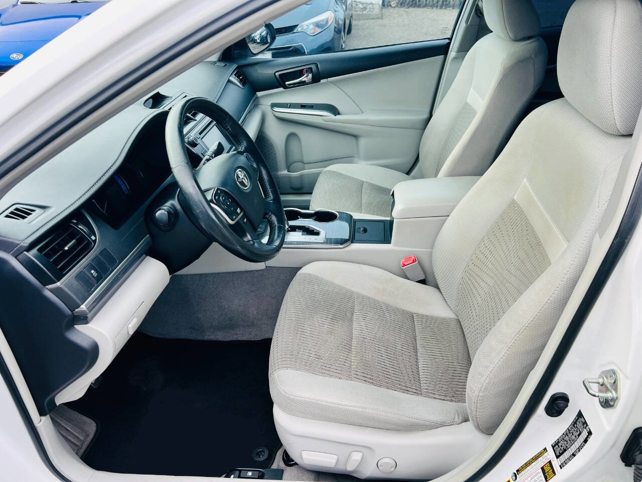 Used 2014 Toyota Camry XLE image 14