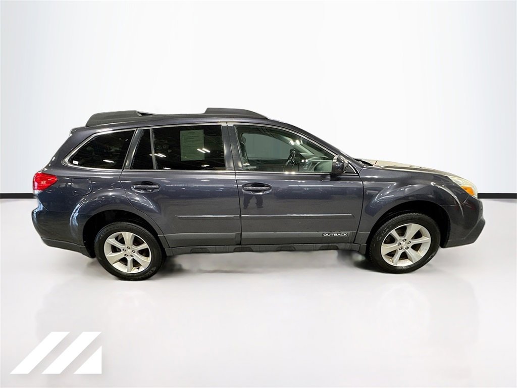 Used 2013 Subaru Outback 2.5i Limited image 4