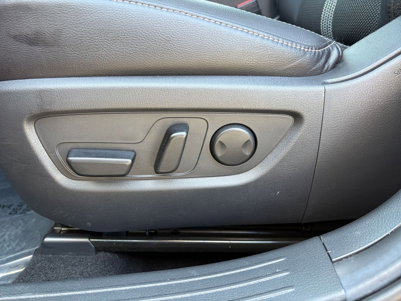 Used 2025 MAZDA CX-50 AWD 2.5 S w/ Premium Package image 22