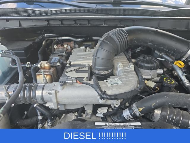 Used 2019 Nissan Titan SV w/ SV Convenience Package image 21