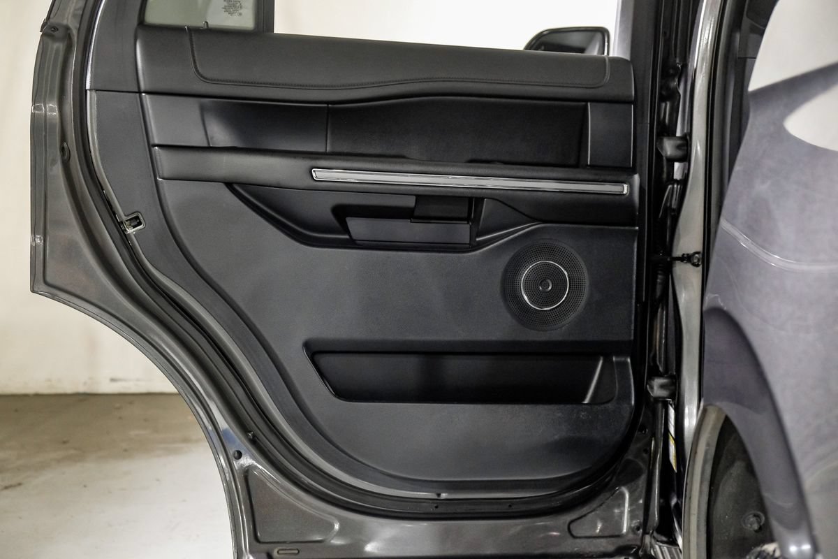 Used 2021 Ford Expedition XLT RWD image 38