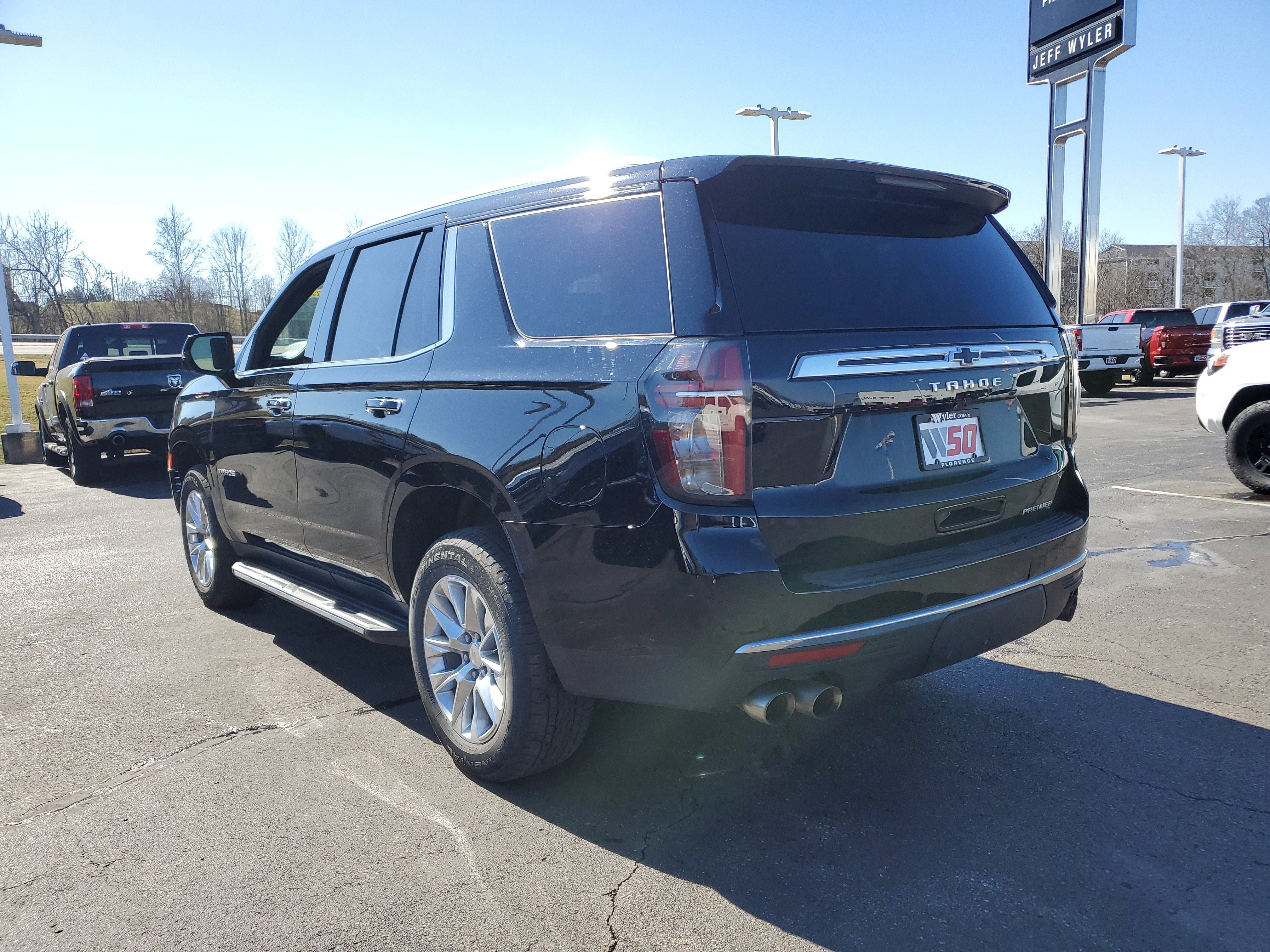 Used 2023 Chevrolet Tahoe Premier w/ Advanced Technology Package image 6