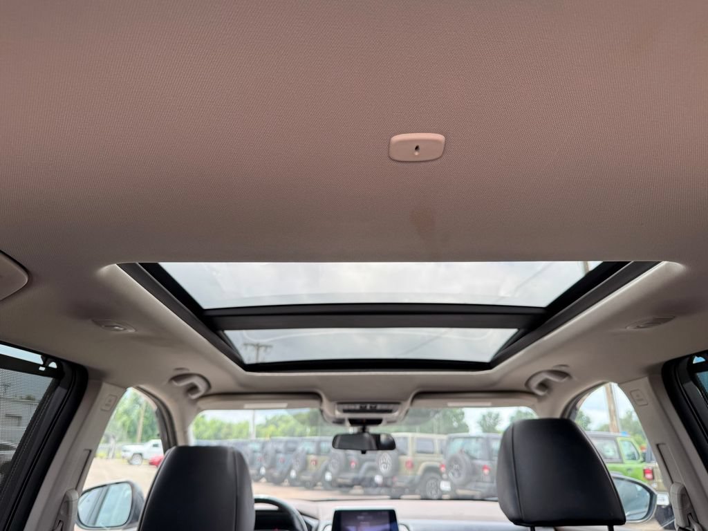 Used 2023 Nissan Rogue SV w/ SV Premium B Package FWD image 54