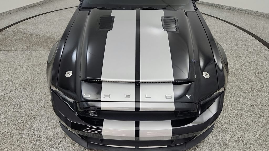 Used 2010 Ford Mustang Shelby GT500 RWD image 43