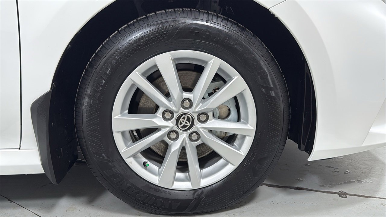 Used 2026 Toyota Camry LE w/ Convenience Package image 21