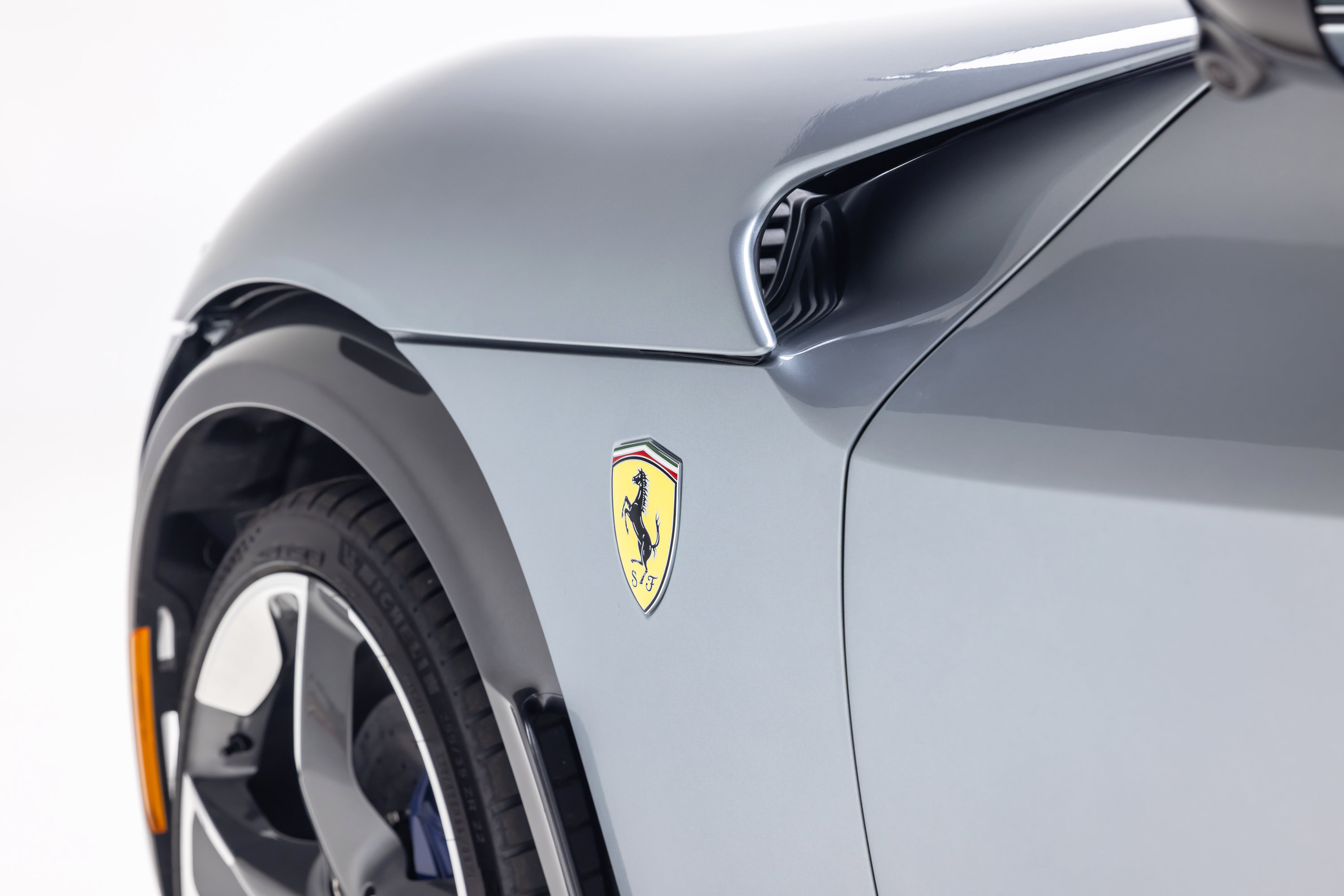 Certified 2025 Ferrari Purosangue AWD/4WD image 23
