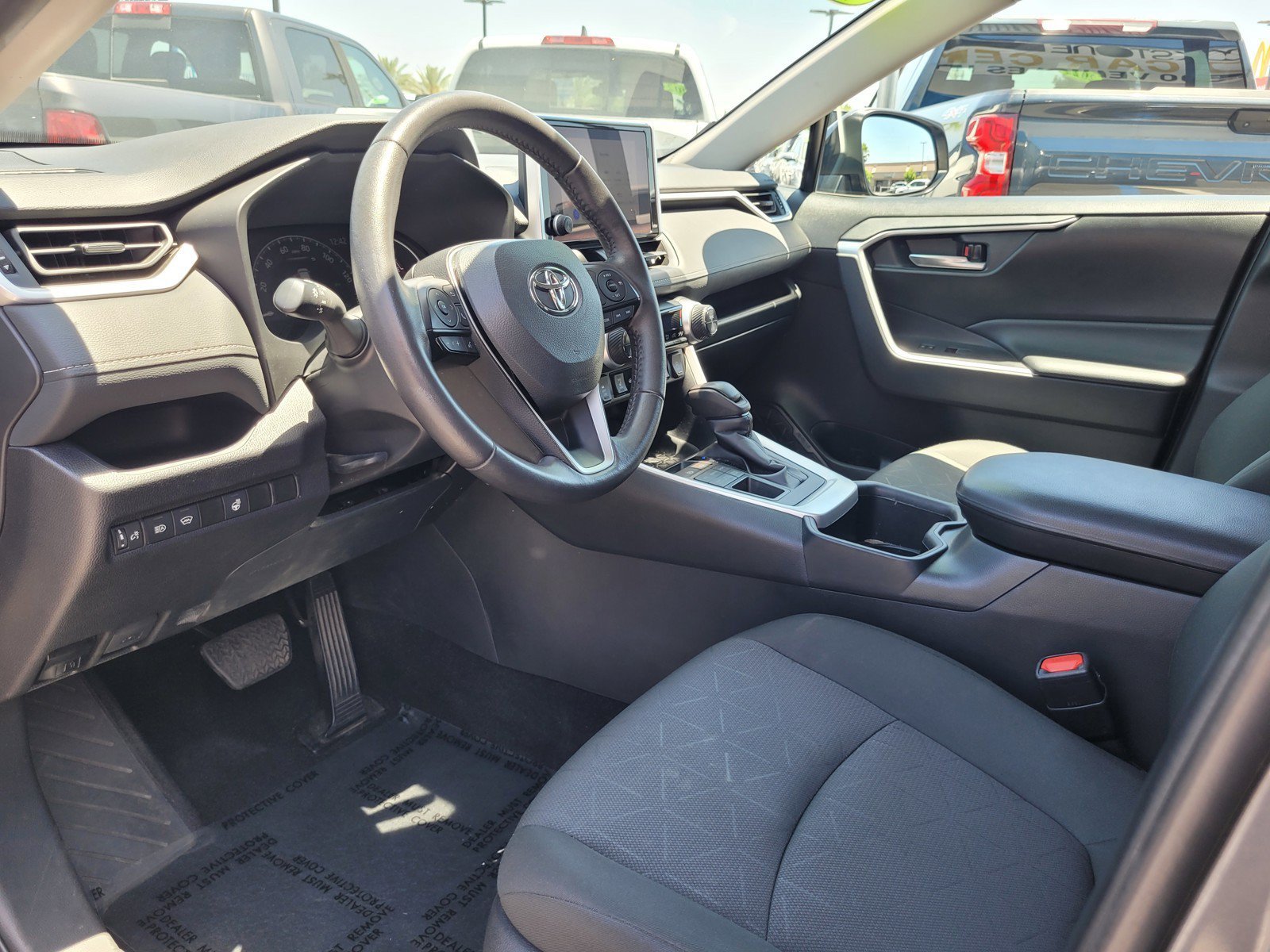 Used 2024 Toyota RAV4 XLE w/ Weather Package AWD/4WD image 10